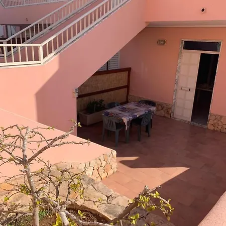 Apartment Lopadusa Trilo 2