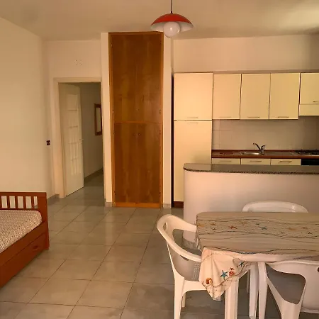 Apartment Lopadusa Trilo 2 *