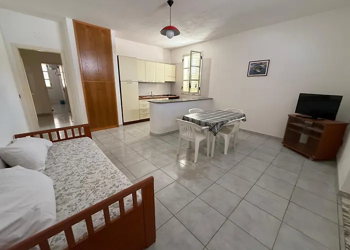 Apartment Lopadusa Trilo 2 *